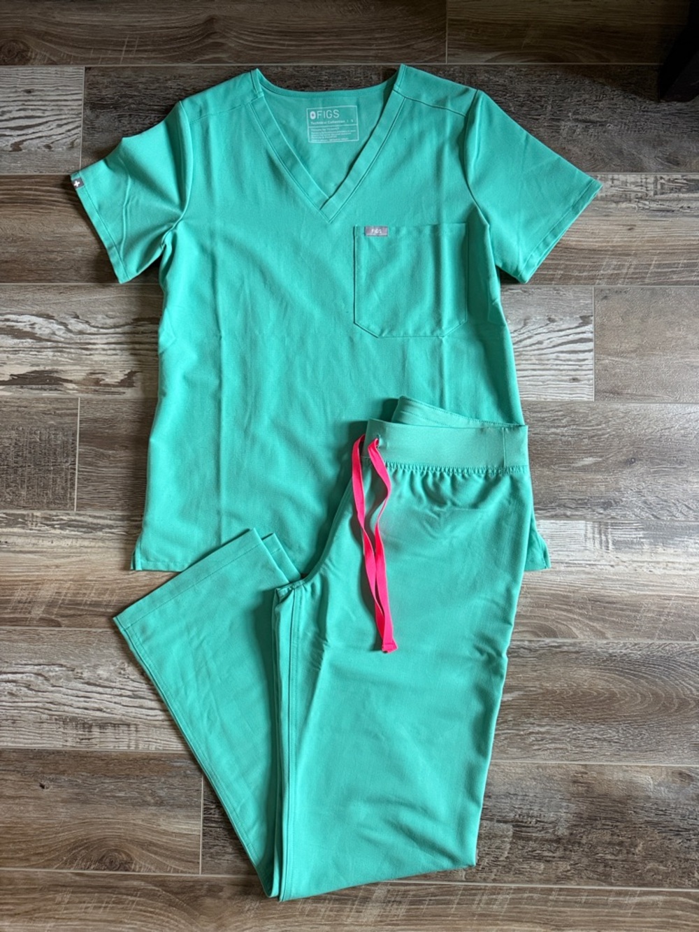 Figs Mint Green Scrub Set with Pink Drawstring